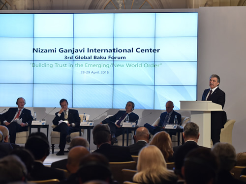 11.Cumhurbaşkanı Abdullah Gül, Nizami Gencevi Uluslararası Merkezinin düzenlediği 3. Küresel Bakü Forumu’nda konuştu